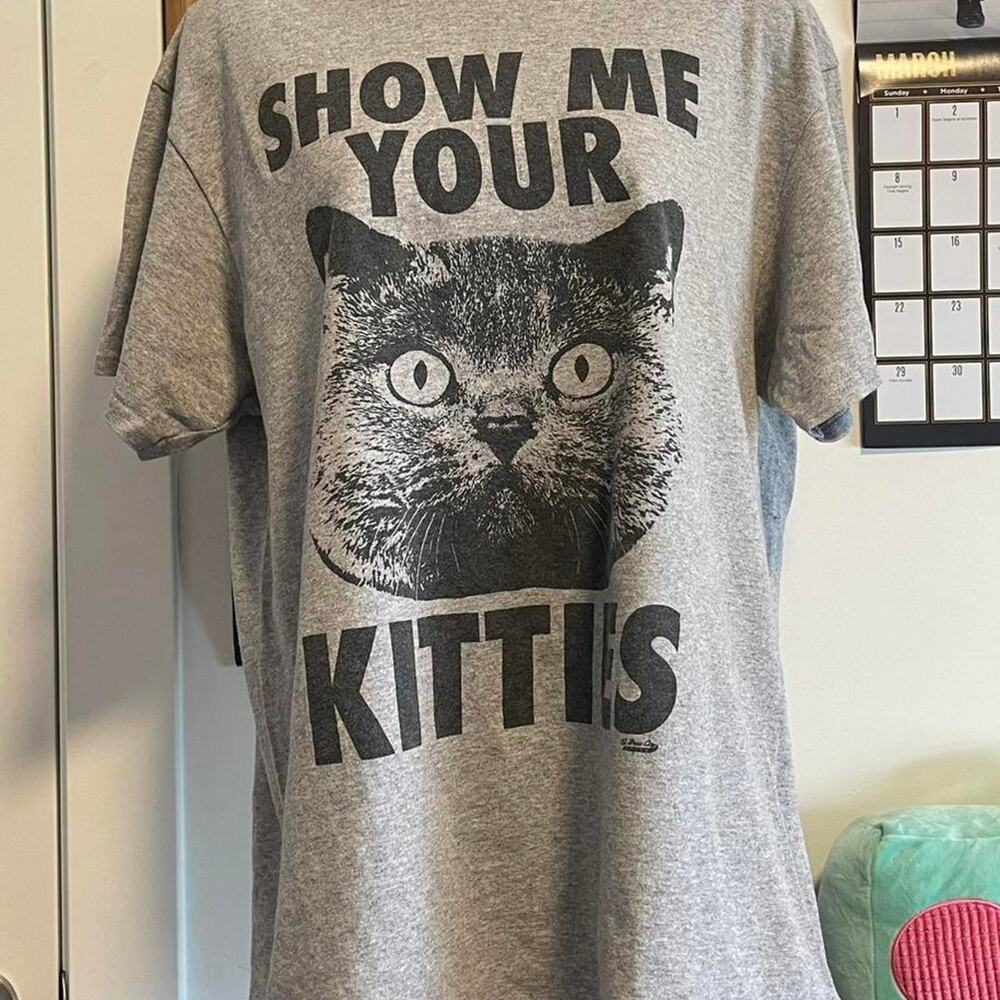 Show me your kitties grey